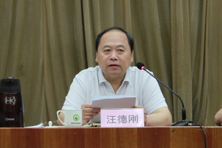 4-220F515423C26.jpg